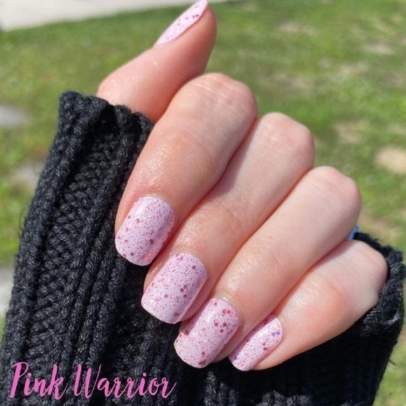 🎉3/$25 * Retired* Color Street: Pink Warrior dry nail polish strip - Picture 2 of 7